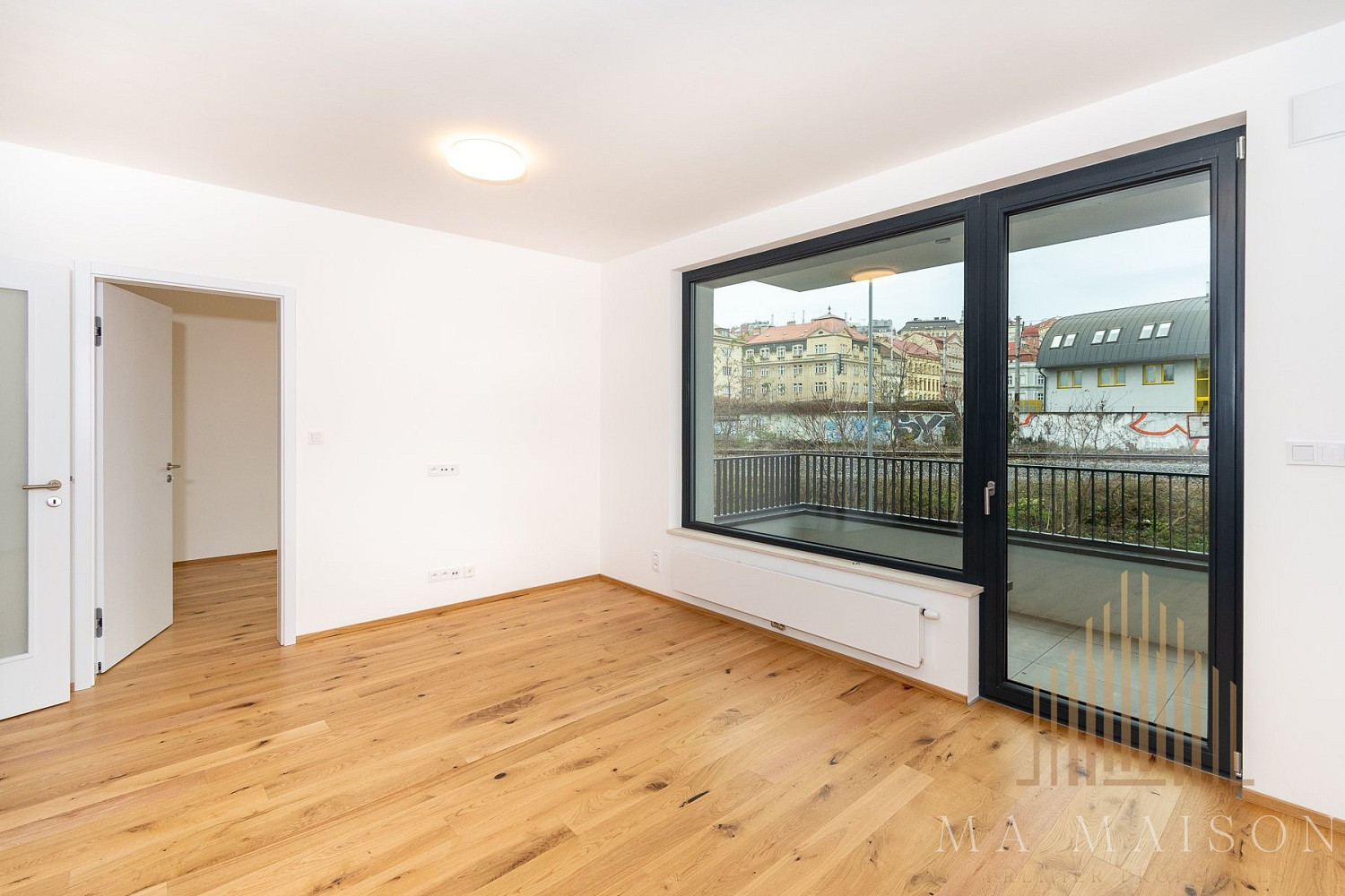 Pronájem bytu 2+kk 42 m² — photo 2