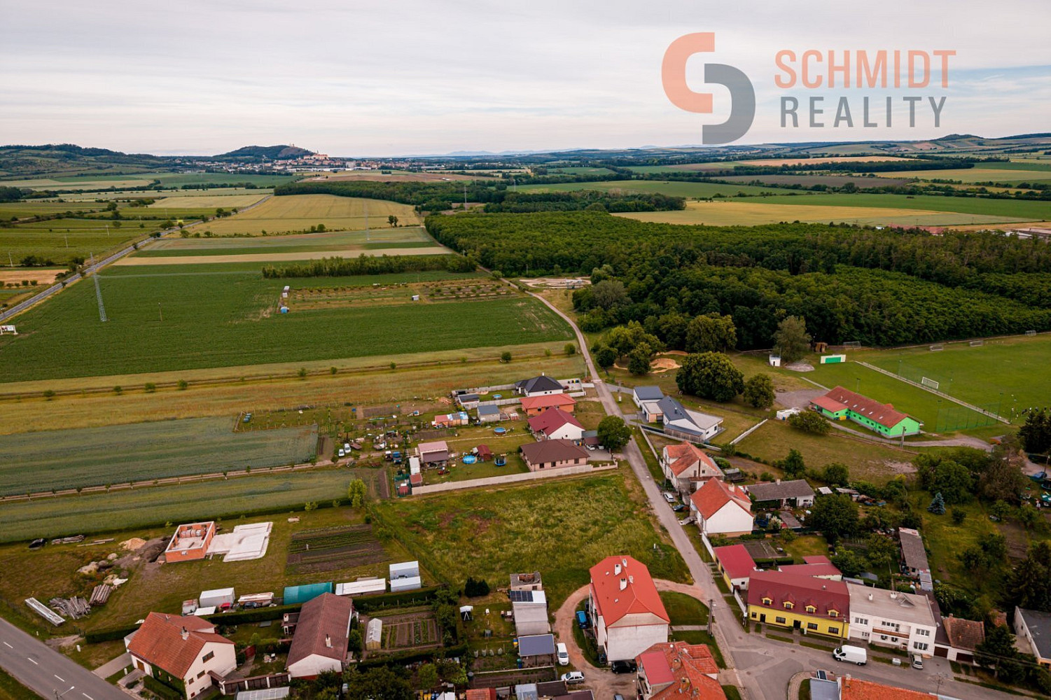 Prodej stavebního pozemku 918 m² – fotografie 3