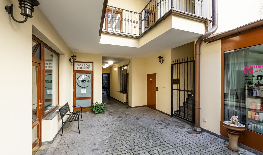Pronájem obchodních prostor 24 m², Plzeň – náhled fotky 2