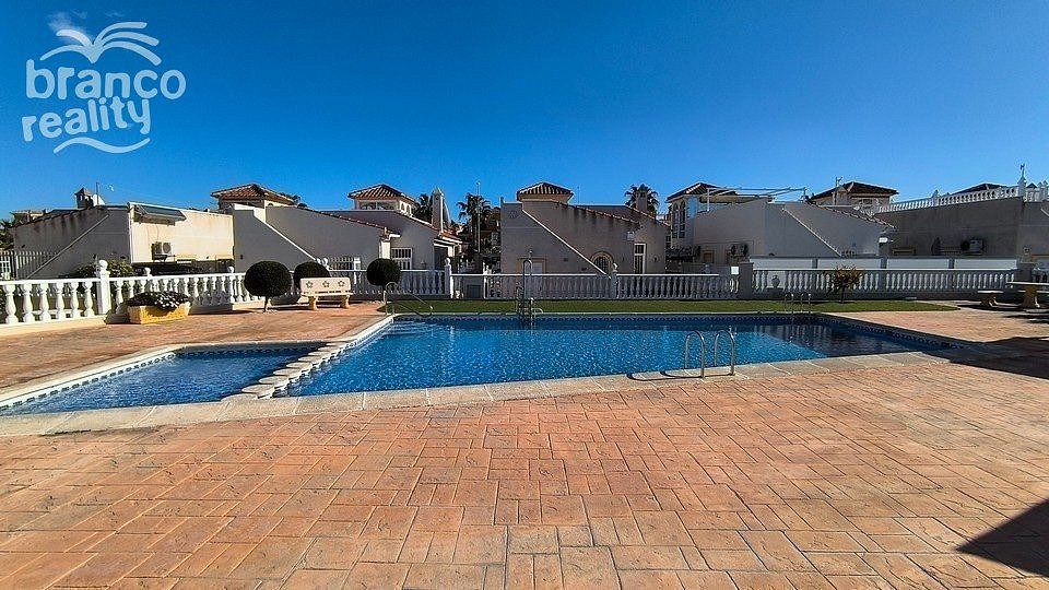 Prodej domu 90 m² s pozemkem 500 m² - Widok 2