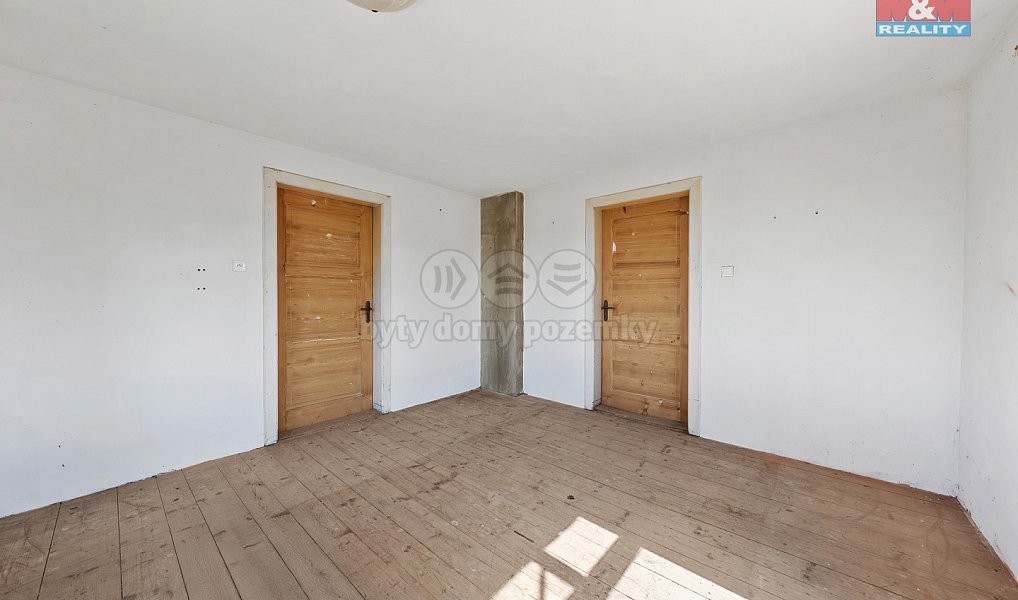 Prodej domu 140 m² s pozemkem 1 102 m², Staré Křečany – náhled fotky 11