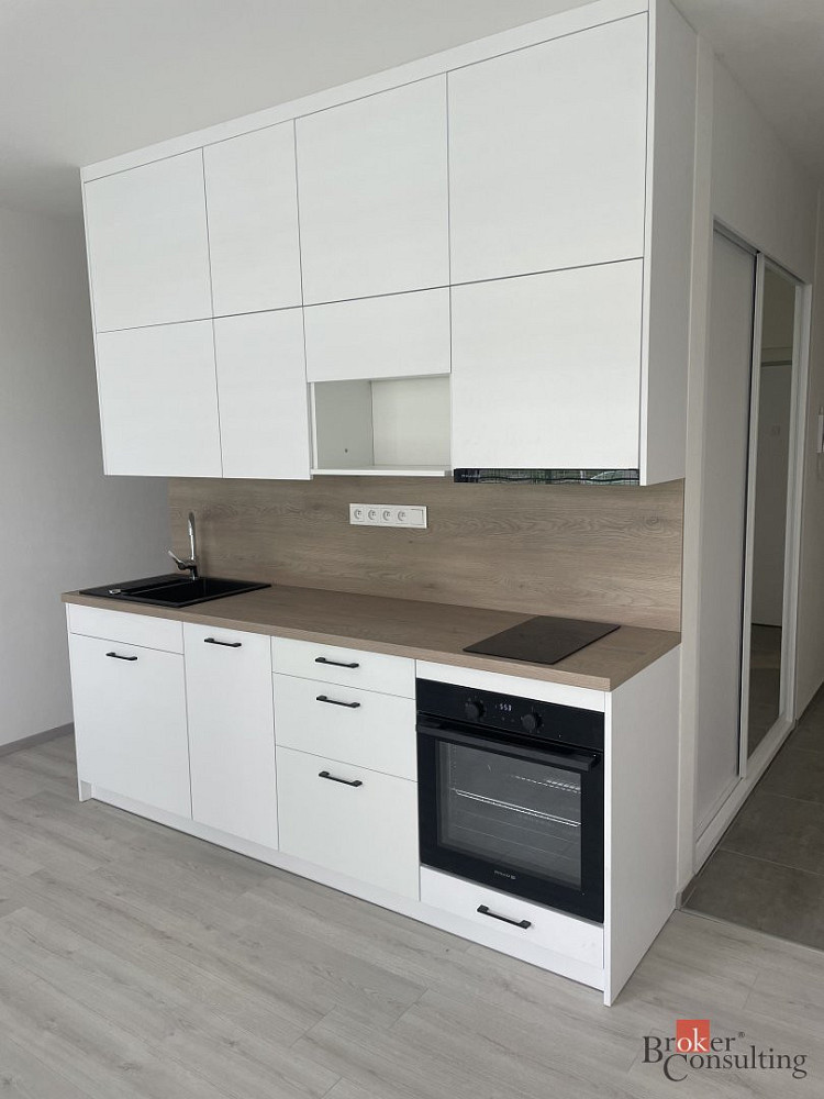 Pronájem bytu 1+kk 35 m²