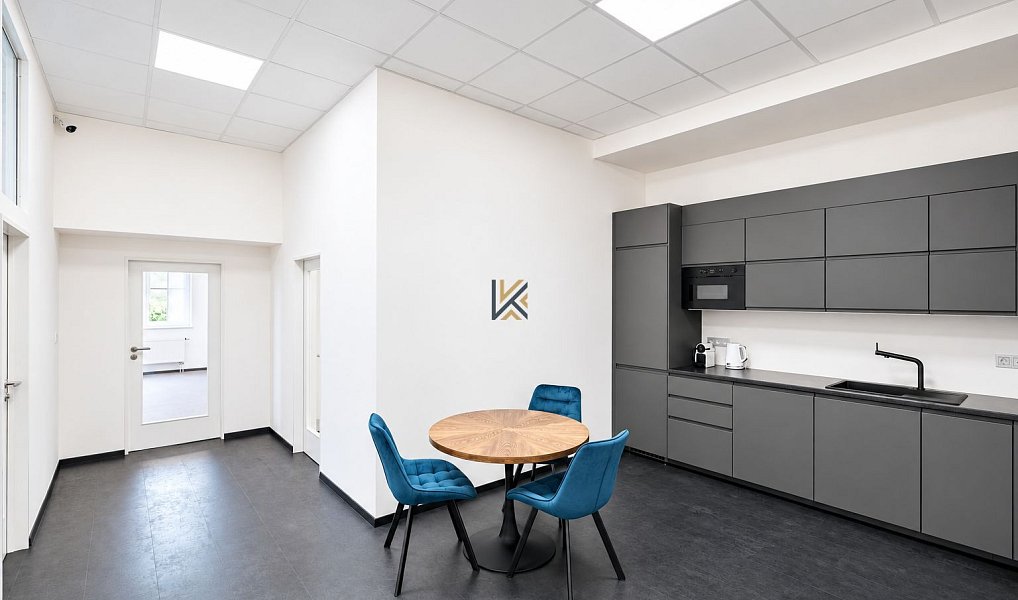Pronájem kanceláře 12 m², Praha – náhled fotky 2