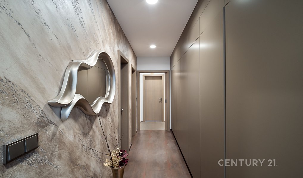Prodej bytu 5+kk 317 m², Praha – náhled fotky 15