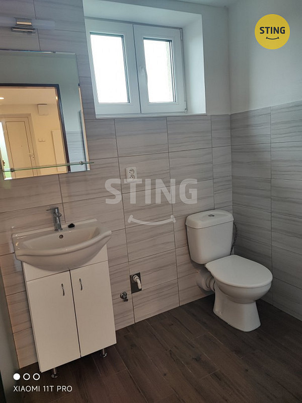 Pronájem komerčního objektu (jiného typu) 69 m² – fotografie 3