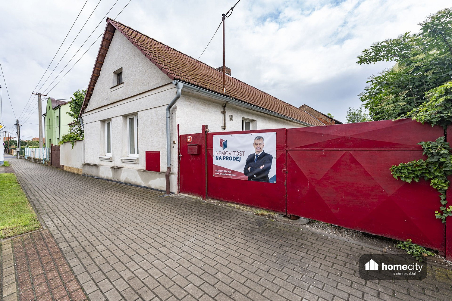 Prodej domu 92 m² s pozemkem 1 205 m²