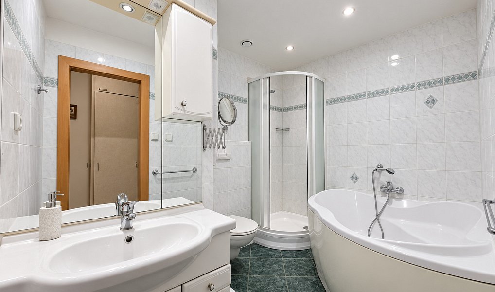 Prodej bytu 5+kk 108 m², Kopřivnice – náhled fotky 11