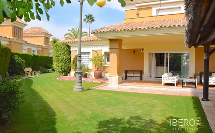 Prodej domu 244 m² s pozemkem 588 m², Santa Clara, Španělsko