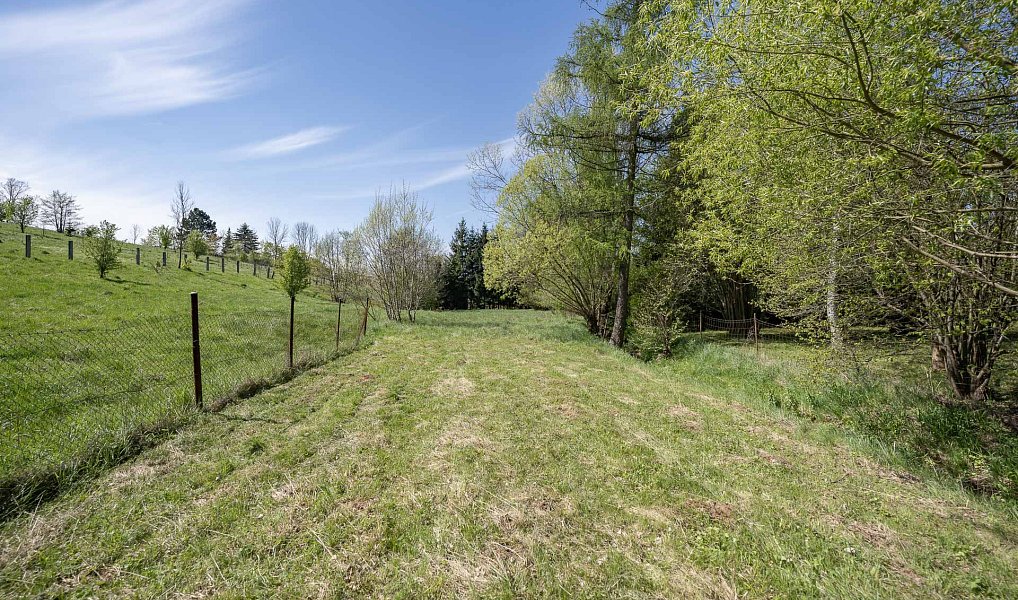 Prodej stavebního pozemku 2 357 m², Nová Paka – náhled fotky 6