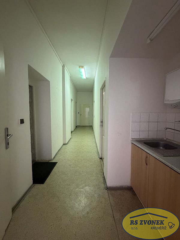 Pronájem kanceláře 14 m² – pohled 4