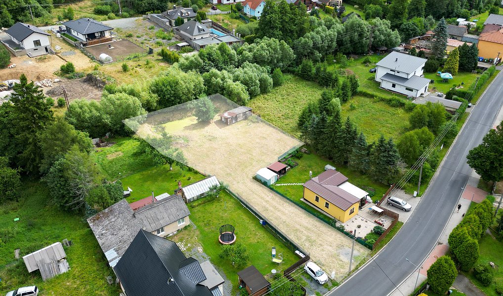 Prodej stavebního pozemku 1 570 m², Valy – náhled fotky 2