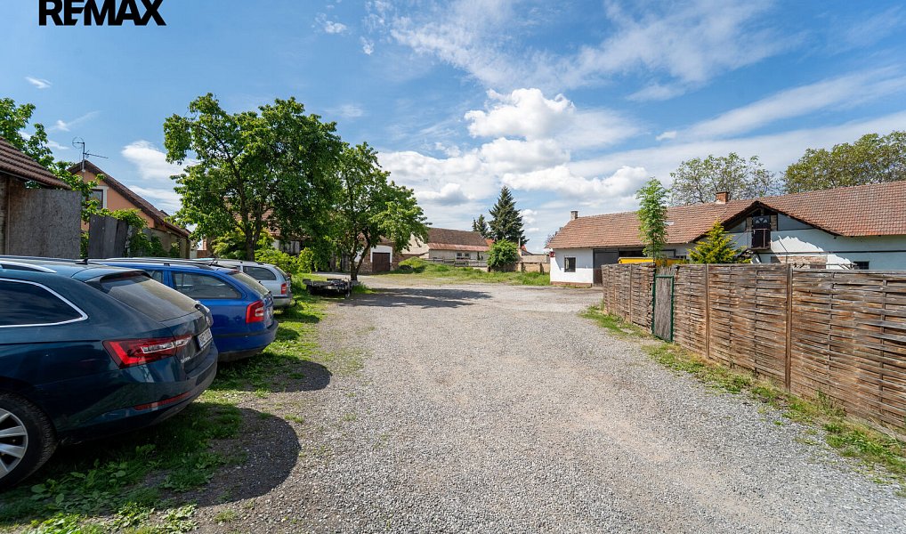 Prodej domu 140 m² s pozemkem 2 563 m², Pečky – náhled fotky 42