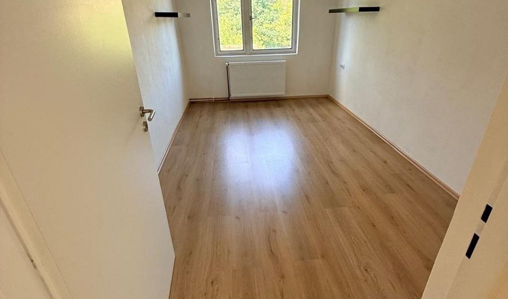 Pronájem bytu 4+1 124 m², Šlapanice – náhled fotky 7