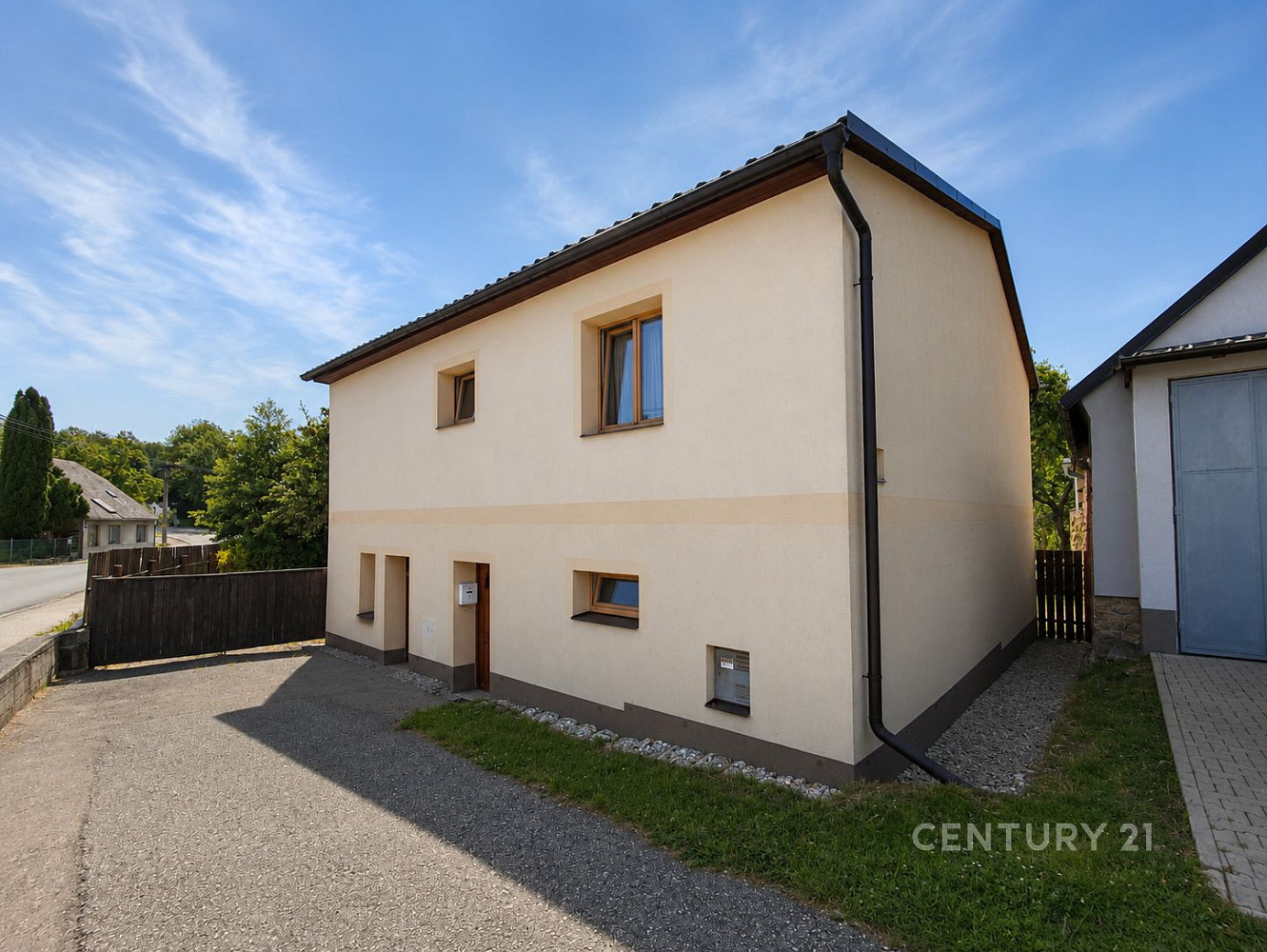 Prodej domu 238 m² s pozemkem 1 086 m² – fotografie 2