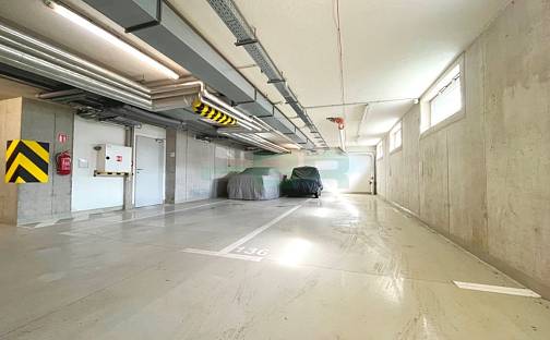 Pronájem dvojgaráže P5, Hlubočepy, ul. Chlupáčova, Chlupáčova, Praha 5 - Hlubočepy