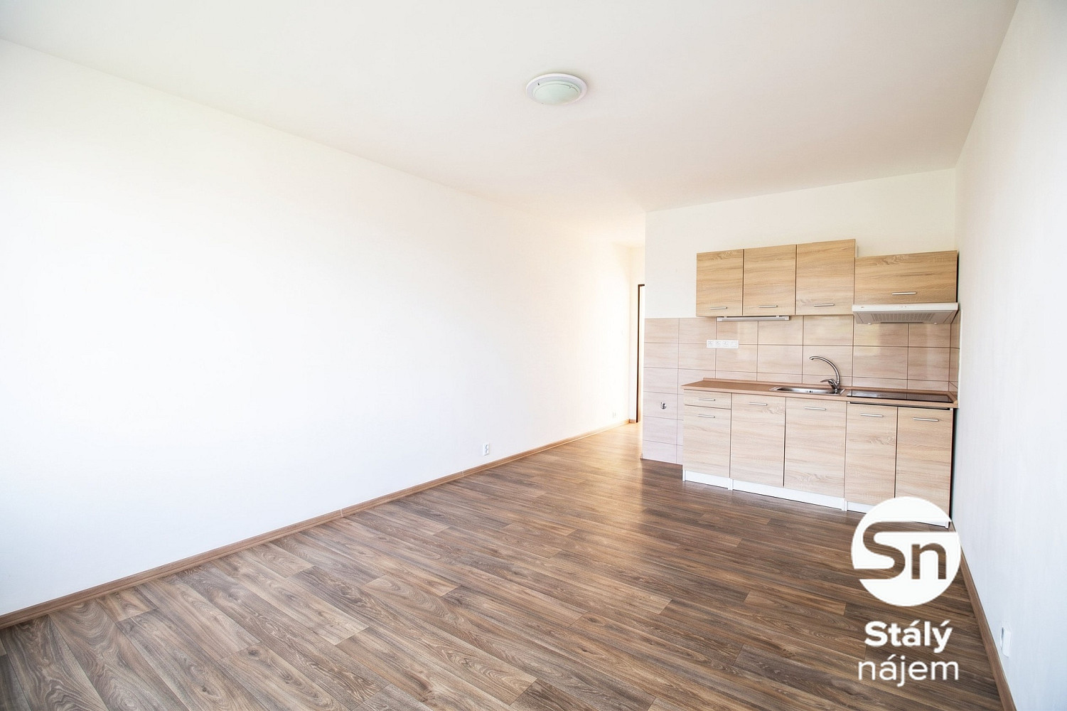Pronájem bytu 1+kk 31 m² – fotografie 4