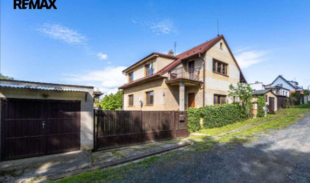 Prodej domu 182 m² s pozemkem 957 m², Kamenice – náhled fotky 2