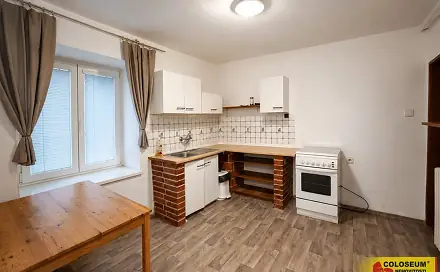 Prodej domu 100 m² s pozemkem 150 m², Suchohrdly, okres Znojmo