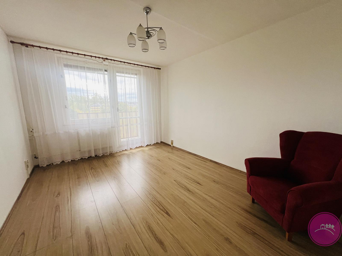 Pronájem bytu 2+kk 50 m² — photo 3