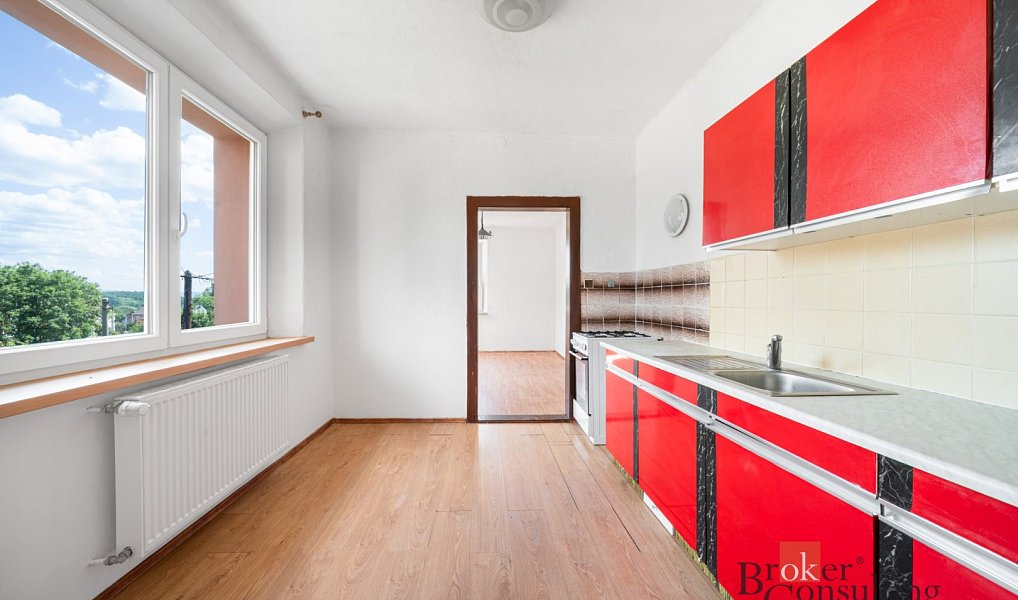 Prodej domu 185 m² s pozemkem 160 m², Plesná – náhled fotky 7