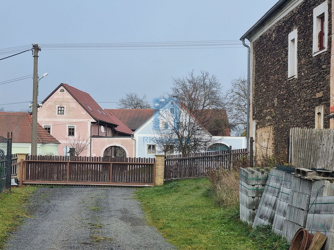 Prodej domu 600 m² s pozemkem 648 m² – fotografie 3