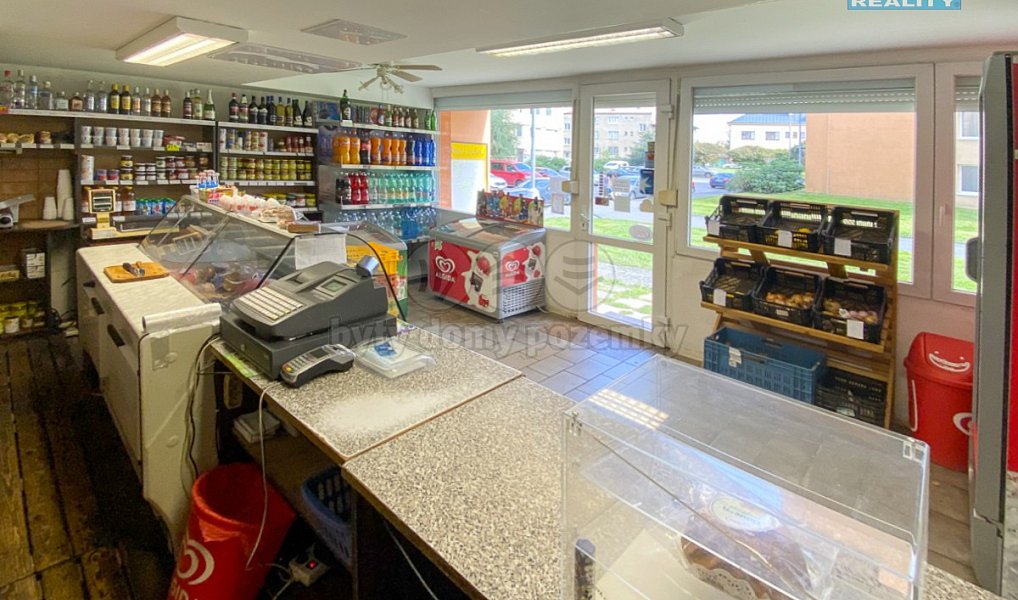 Prodej obchodních prostor 65 m², Kladno – náhled fotky 2