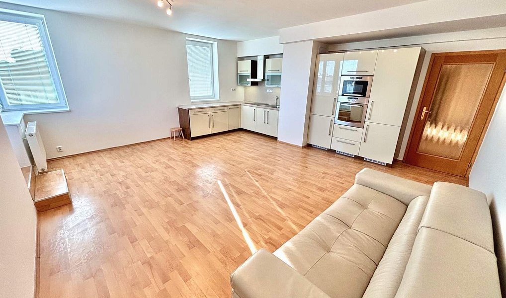 Prodej bytu 3+kk 80 m², Brno – náhled fotky 2
