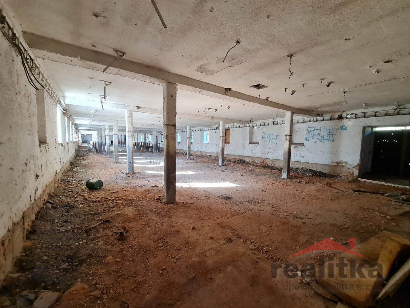 Prodej skladovacích prostor 1 690 m² – fotografie 4