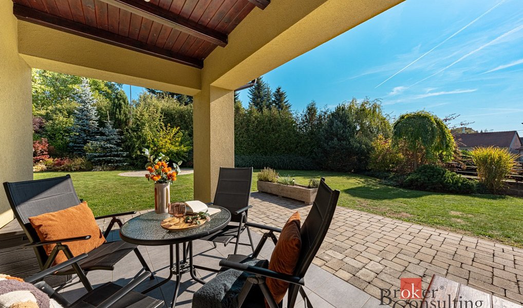 Prodej domu 195 m² s pozemkem 1 215 m², Kamenice – náhled fotky 7
