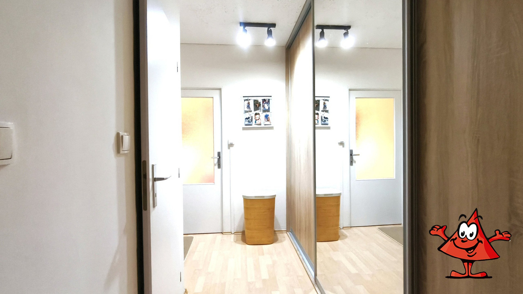 Pronájem bytu 2+kk 45 m² – fotografie 3