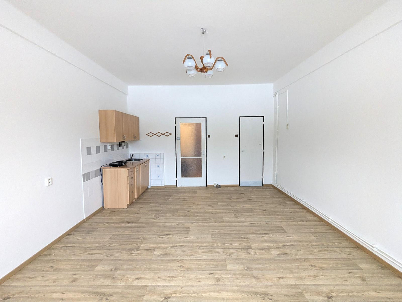 Pronájem bytu 1+kk 32 m² – fotografie 2