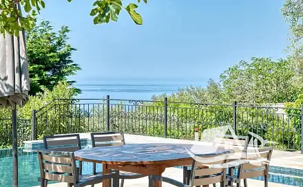 Prodej domu 400 m² s pozemkem 2 700 m², Reževići, Černá Hora