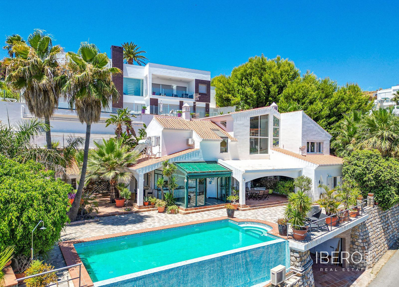 Prodej domu 338 m² s pozemkem 706 m²