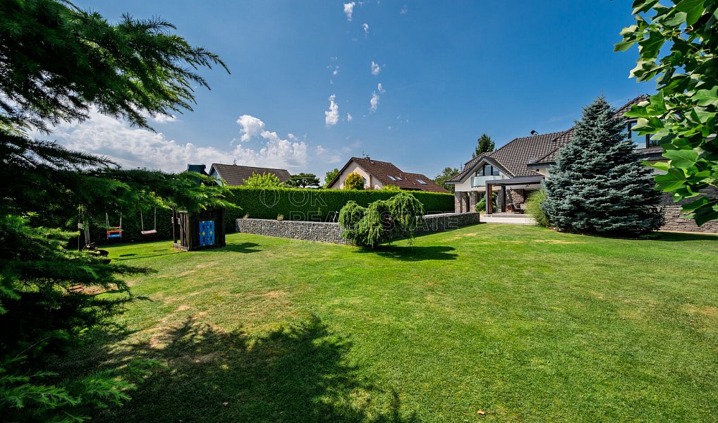 Prodej domu 546 m² s pozemkem 1 608 m², Zvole – náhled fotky 37