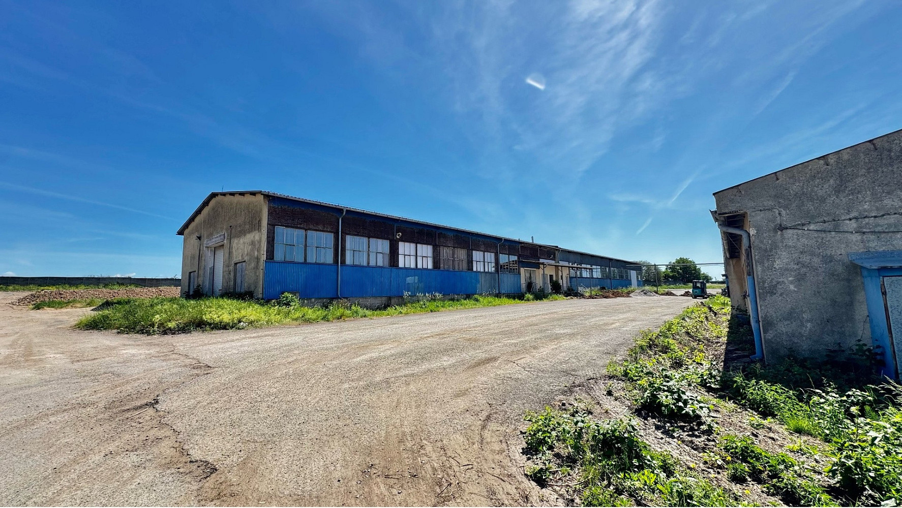 Prodej výrobních prostor 1 400 m² — photo 3
