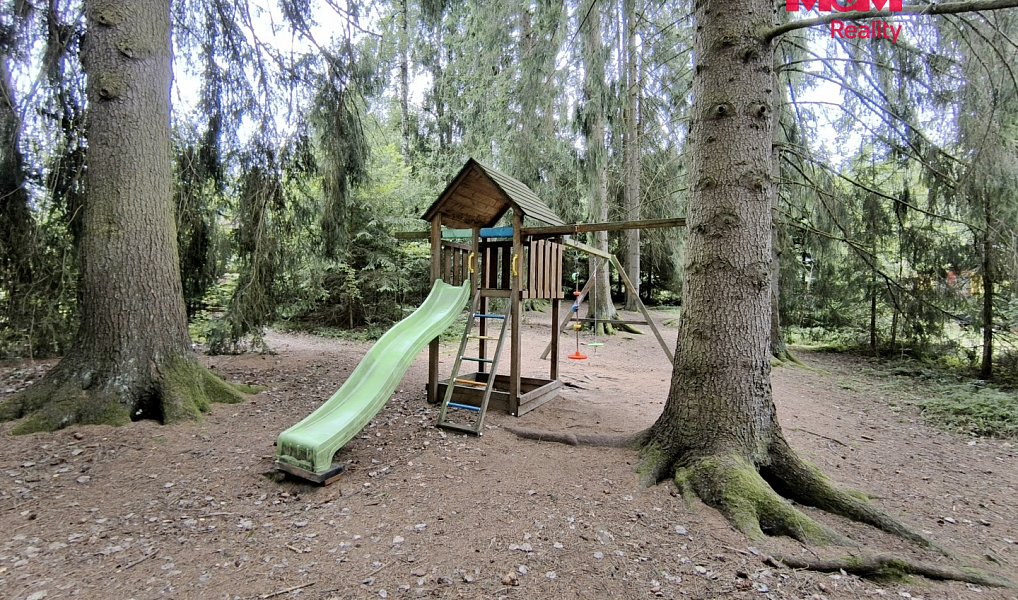 Prodej ubytovacího objektu 777 m², Pojbuky – náhled fotky 14