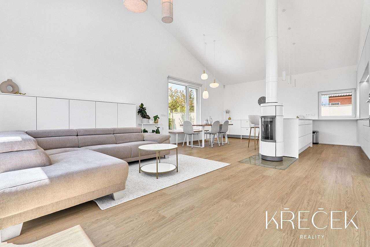 Prodej domu 145 m² s pozemkem 820 m² – fotografie 4