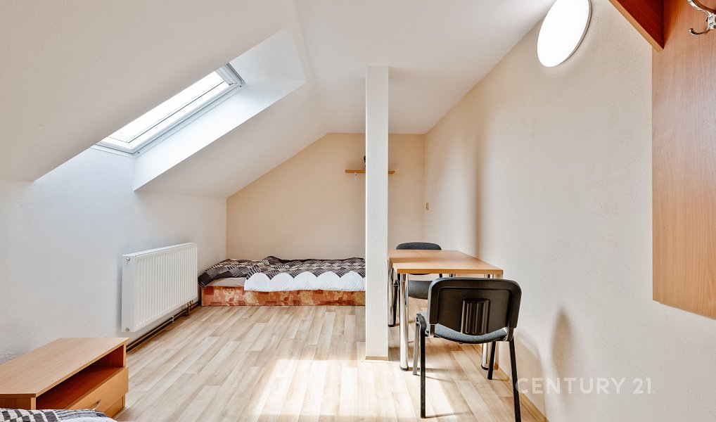 Prodej ubytovacího objektu 1 320 m², Jistebnice – náhled fotky 34