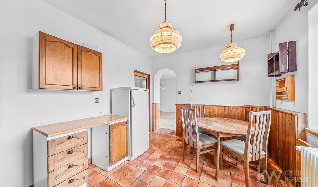 Prodej domu 570 m² s pozemkem 968 m², Železná Ruda – náhled fotky 2