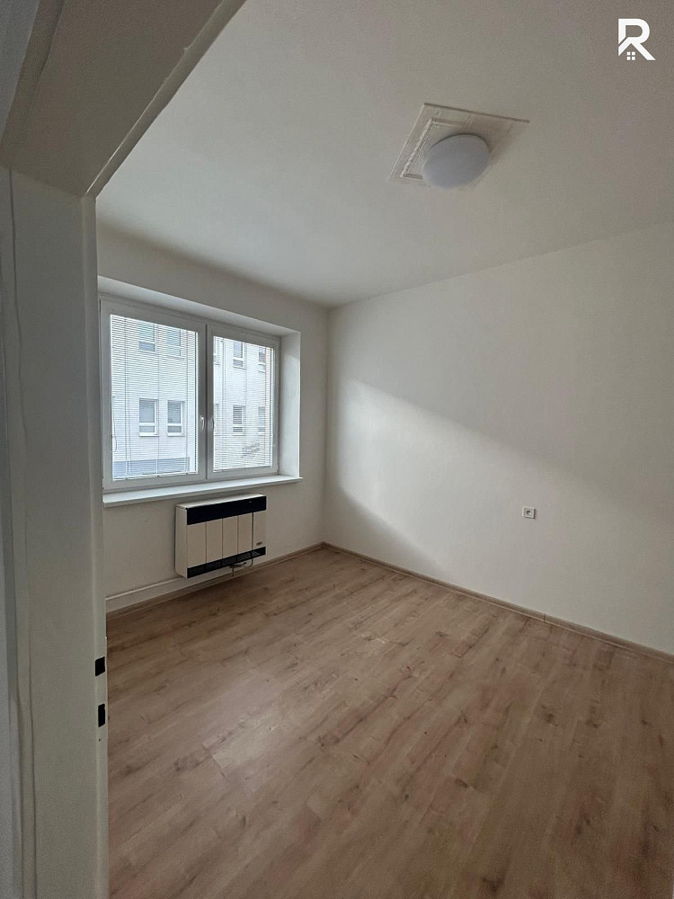 Pronájem bytu 2+1 68 m² — photo 2