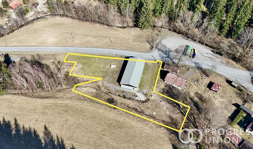 Prodej výrobních prostor 3 509 m², Velké Karlovice – náhled fotky 3