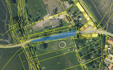 Dražba pozemku 1 142 m², Vědomice