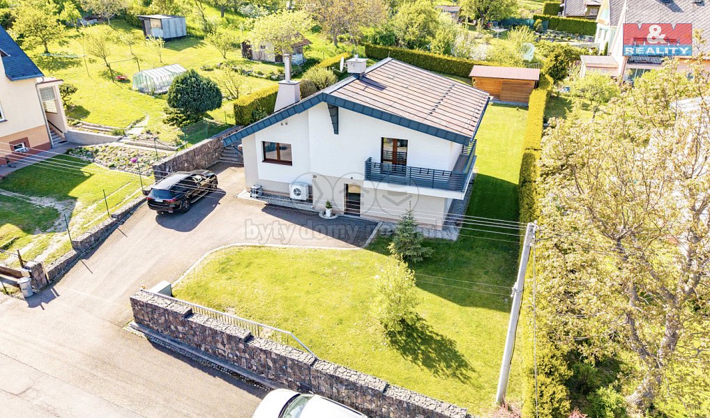 Prodej domu 142 m² s pozemkem 1 147 m², Město Albrechtice – náhled fotky 21