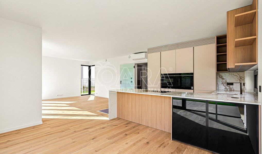 Prodej domu 288 m² s pozemkem 687 m², Praha – náhled fotky 3