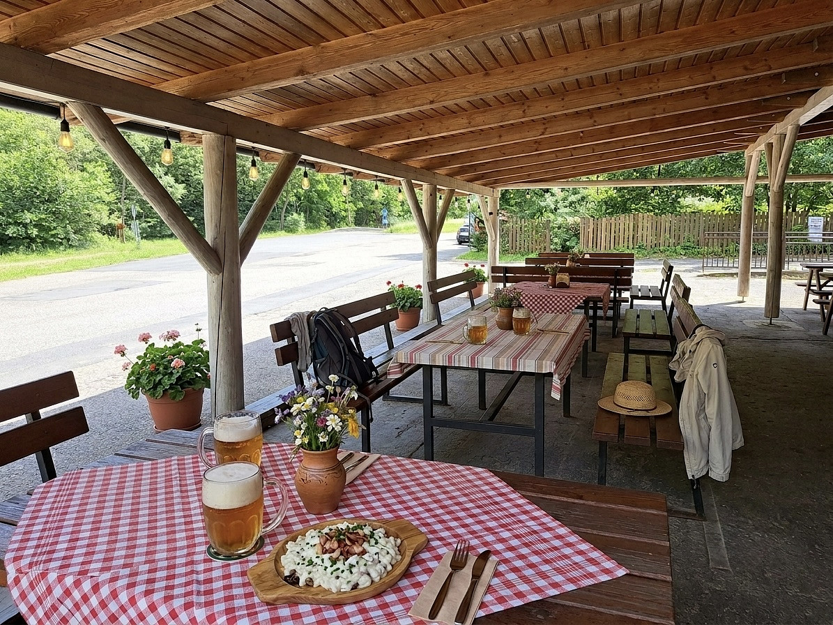 Prodej restaurace 467 m² – fotografie 2