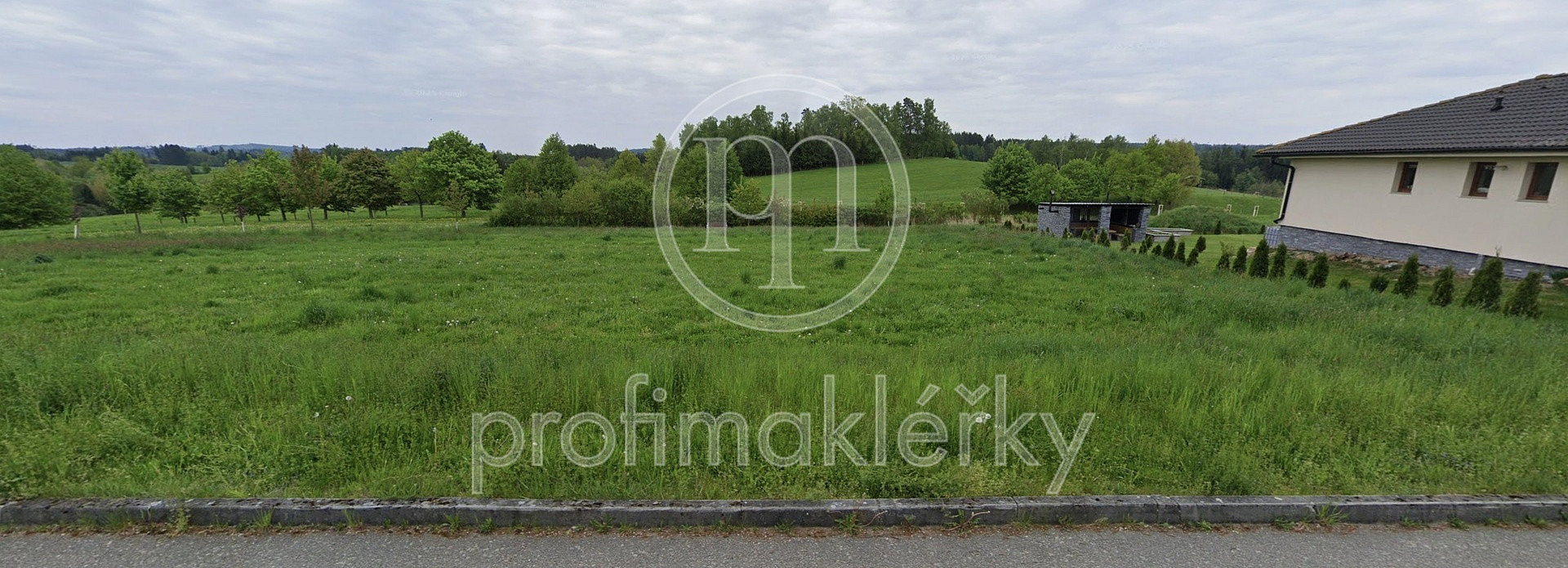 Prodej stavebního pozemku 1 067 m²