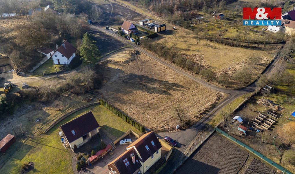 Prodej stavebního pozemku 2 343 m², Liběšice – náhled fotky 4