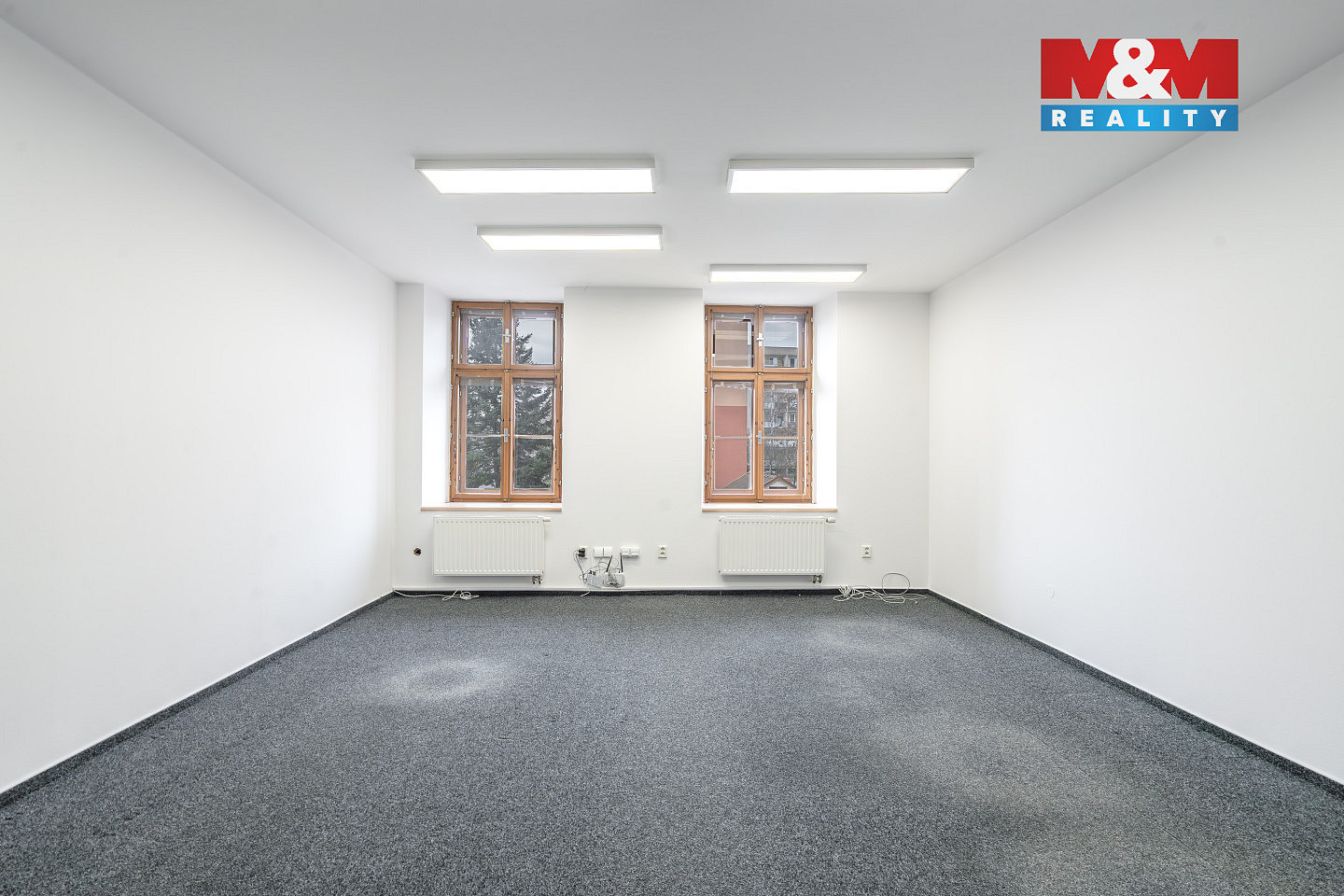 Prodej nájemního domu, činžáku 580 m² — photo 3