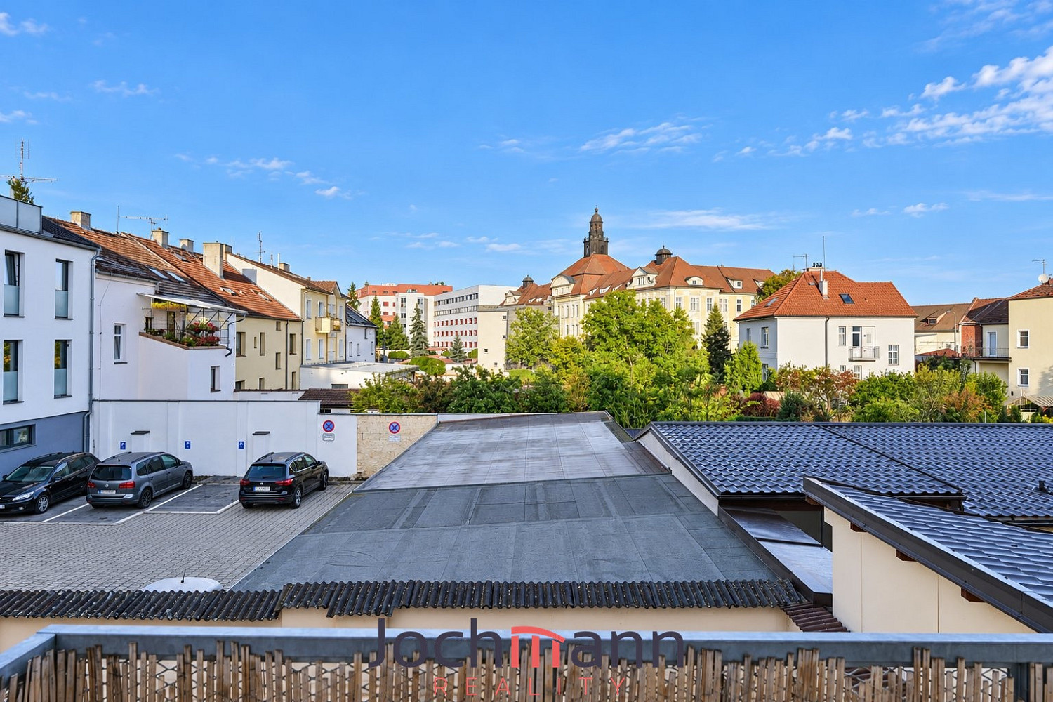 Pronájem bytu 2+kk 71 m² – fotografie 3