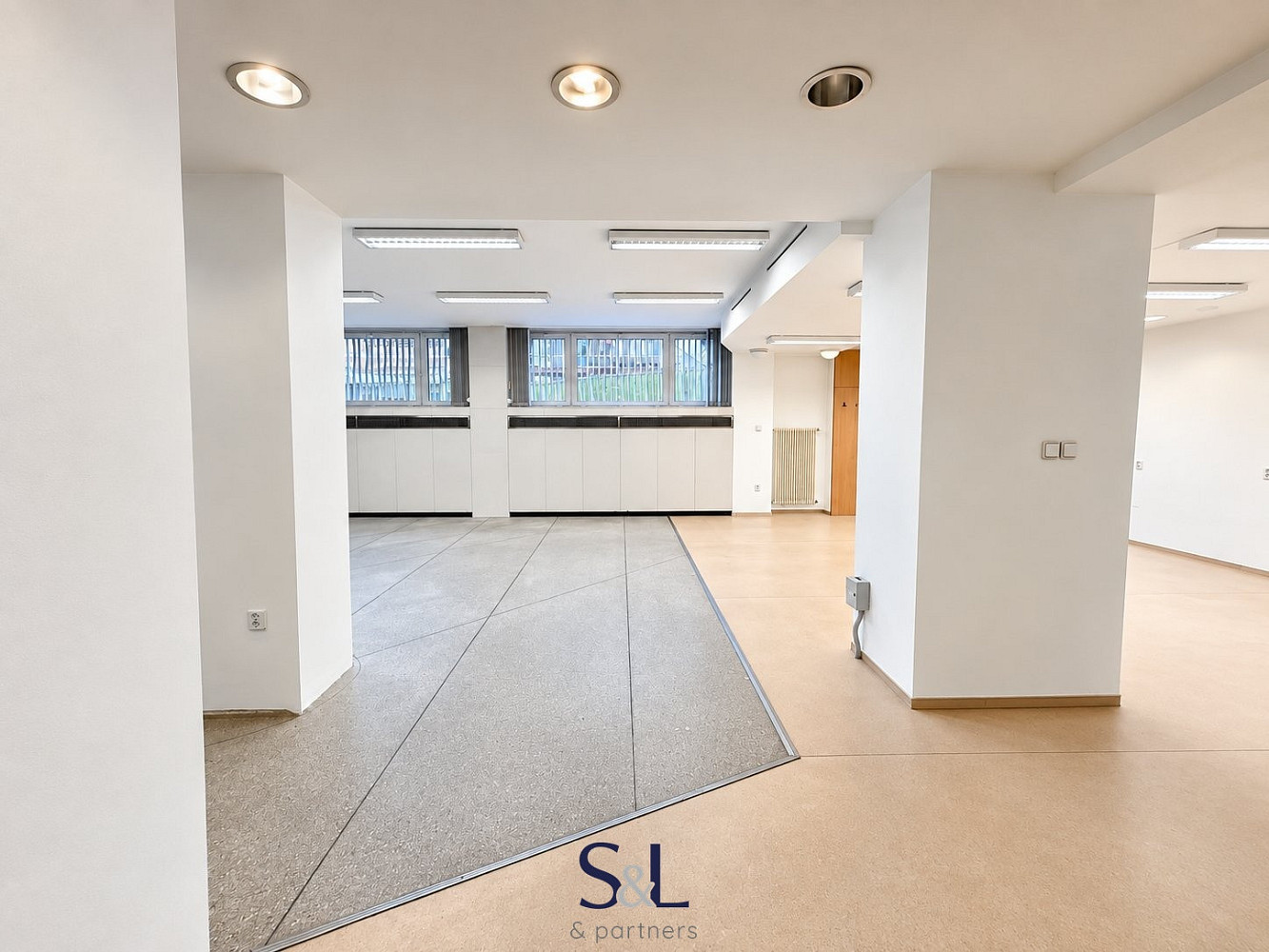 Pronájem obchodních prostor 119 m² – fotografie 5
